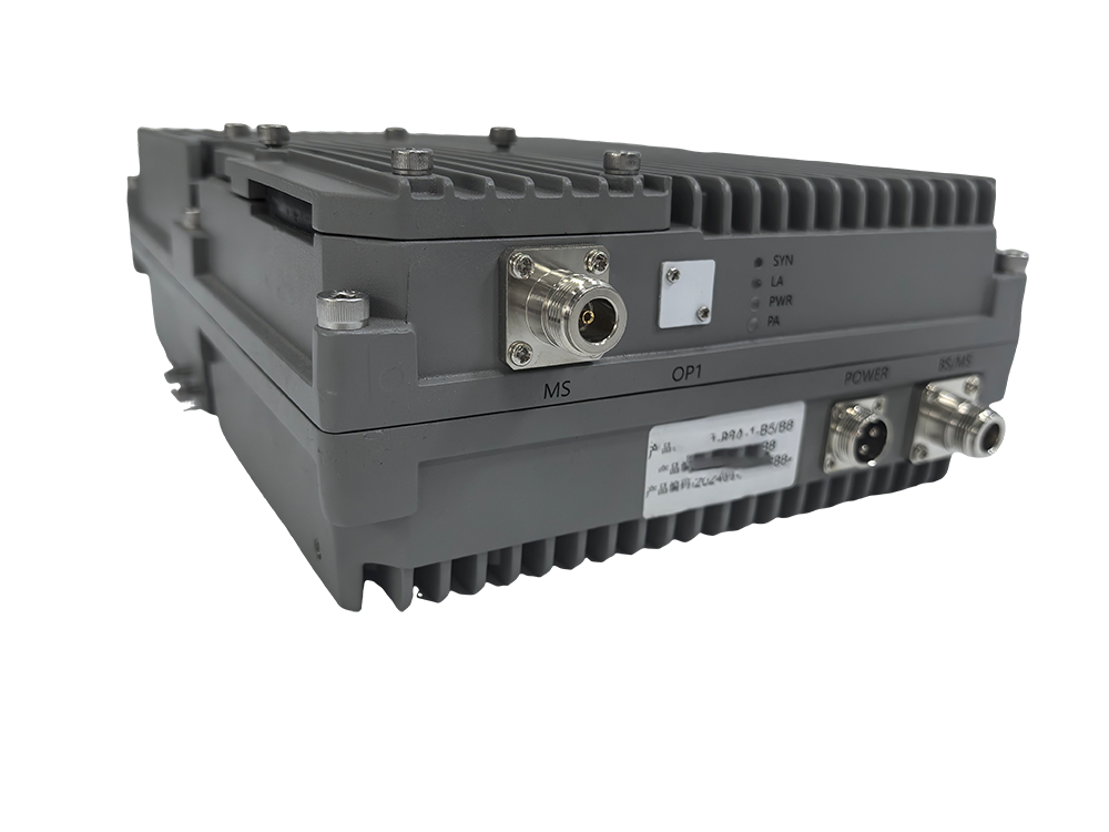  东平三频手机信号接收器2000㎡